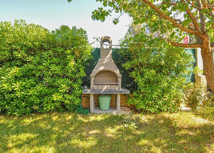 Lovely In Raphael Tatil Evi