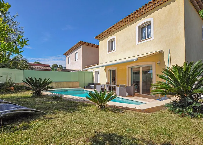 Lovely In Raphael Tatil Evi