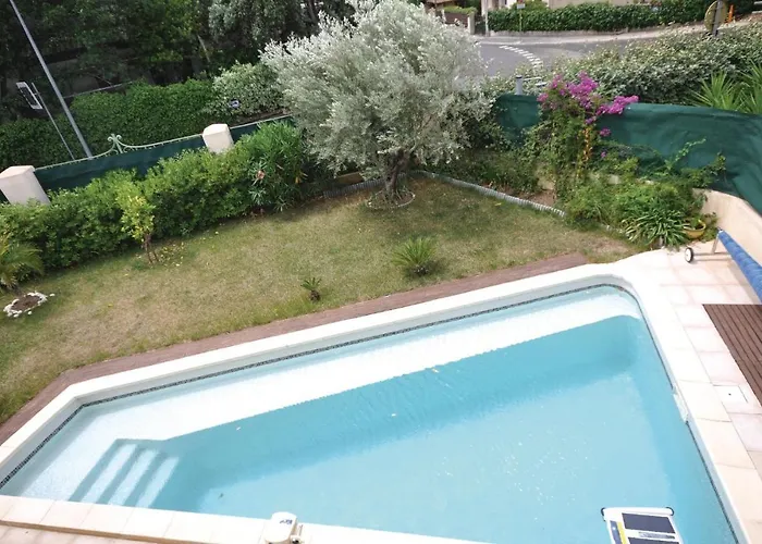 Lovely In Raphael Tatil Evi Saint-Raphaël