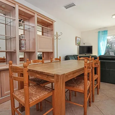 Lovely In Raphael Ferienhaus