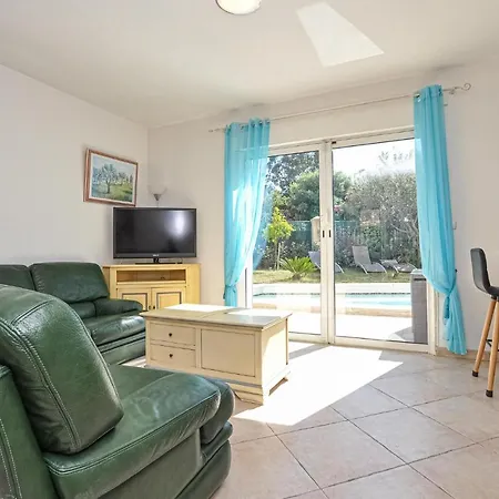 Casa vacanze Lovely In Raphael *