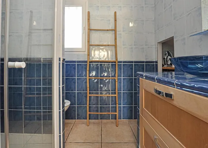 Lovely In Raphael Saint-Raphaël